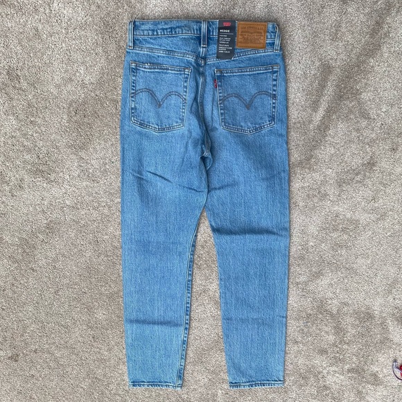 Levi's Wedgie Jeans - Picture 4 of 4